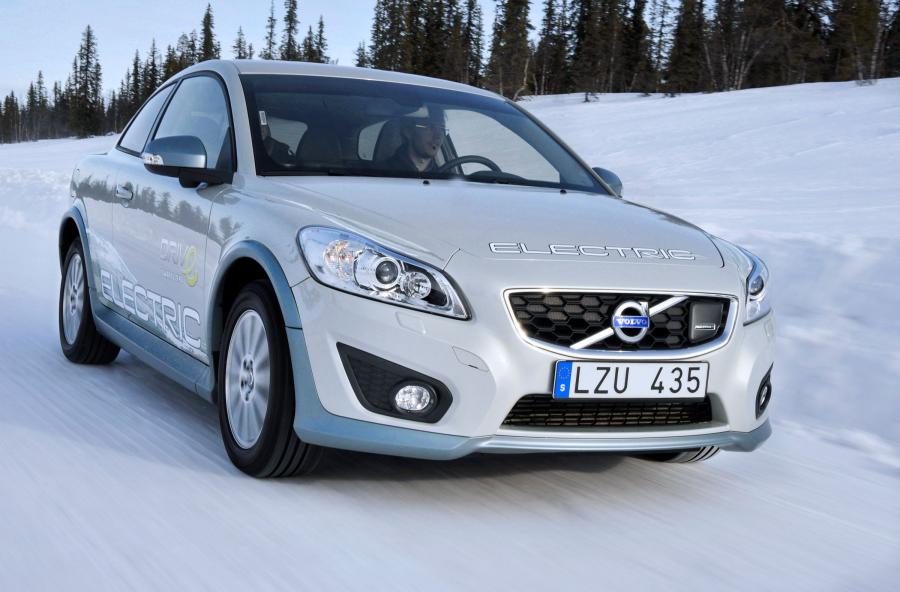 Volvo C30 Electric 2011 года  (фото 4 из 24)